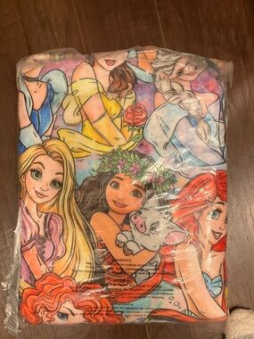 Showstoppers Disney Princess Print Blanket